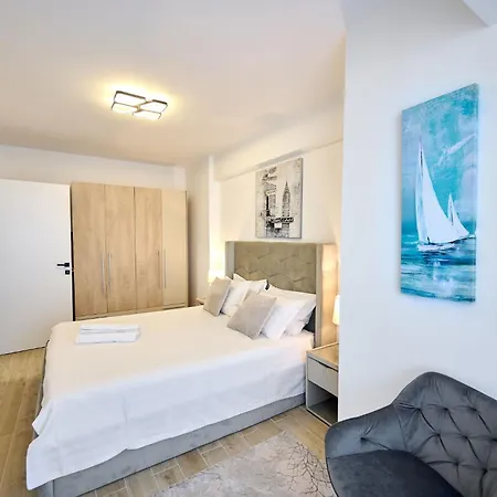 Adore Seaside In Infinity Mamaia